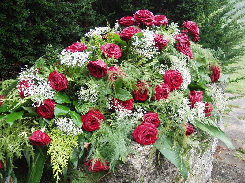 funeraire-ST SAUVEUR SUR TINEE-min_roses-61203